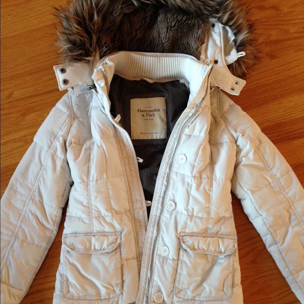 COPY - Abercrombie Fitch down jacket